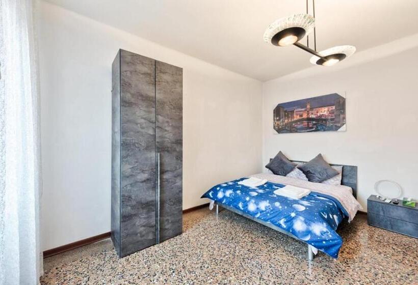 اتاق لوکس سه تخته, City Living Guest House Venice