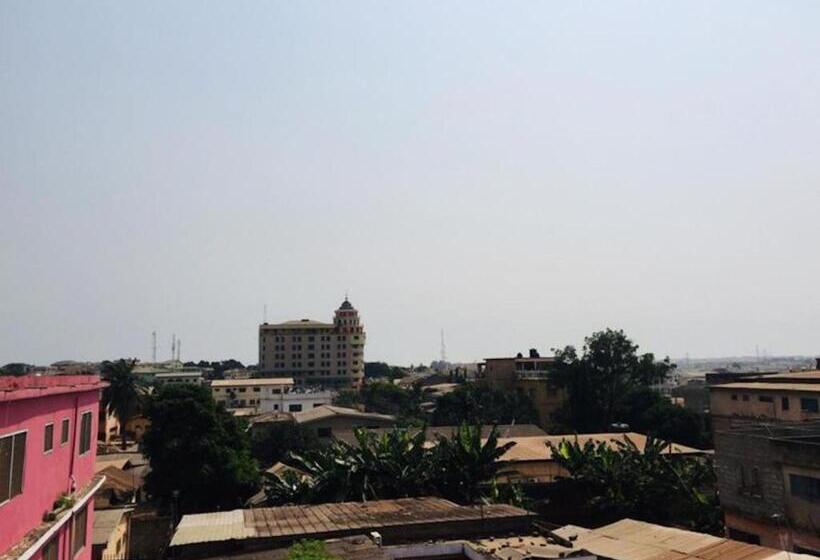 غرفة قياسية فردية, Room In Bb   Single Room With Balcony