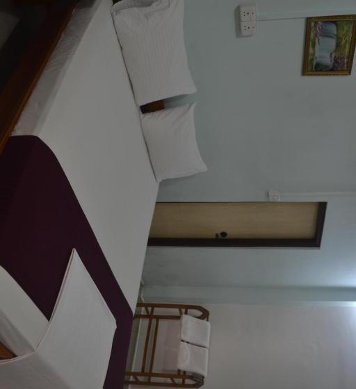 Номер Стандарт, Gnaanams Hotel And Restaurant