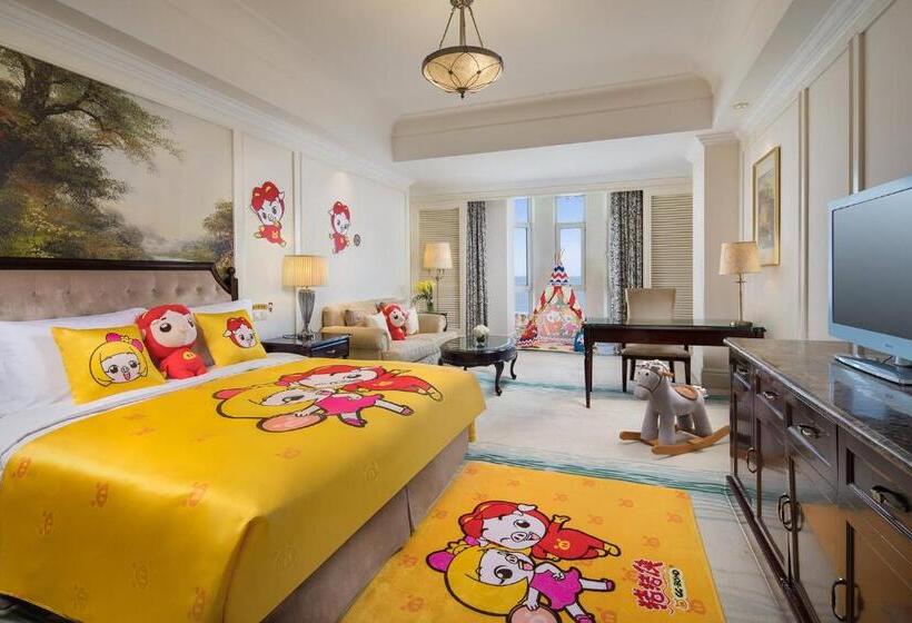 Номер Deluxe Кровать Кинг, Crowne Plaza Ocean Spring Resort, An Ihg