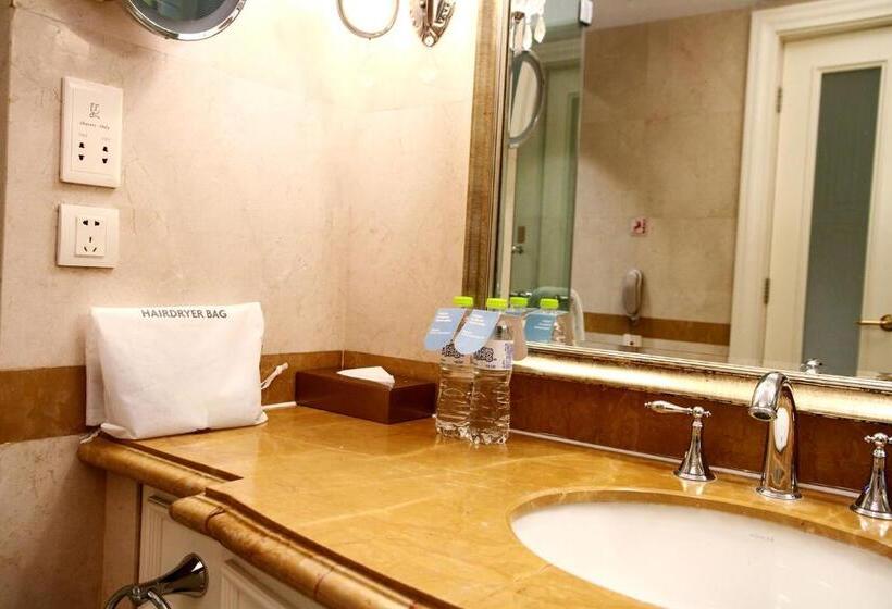 Номер Стандарт, Crowne Plaza Ocean Spring Resort, An Ihg