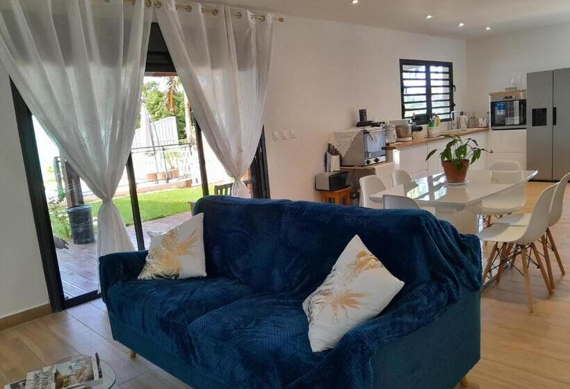 Standard room with outdoor bath, La Maison Du Bonheur