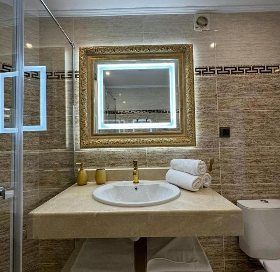 Apartamento 2 Dormitórios Vista Mar, Santa Maria Luxury Suits