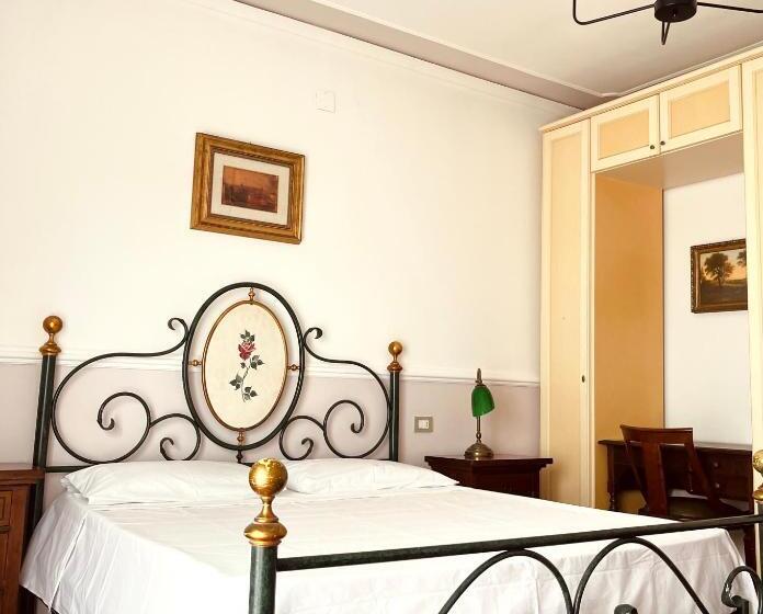 Номер Стандарт с Балконом, Ivy S House B&b