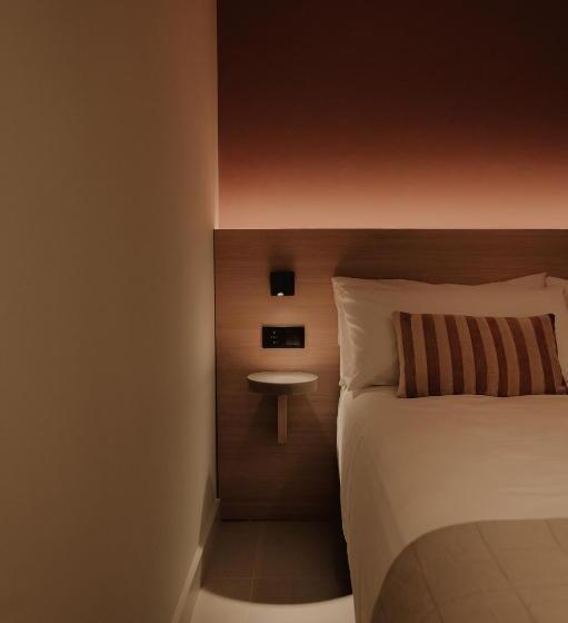 Апартаменты Deluxe 1 Спальня, Pau Suites