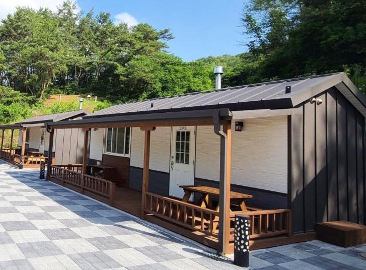 Четырехместный Номер Стандарт, Yeongwol Taehwasan Village Experience Pension