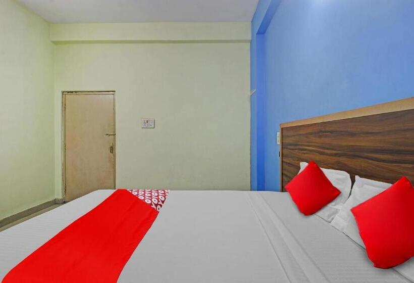 اتاق کلاسیک سه تخته, O Satya Inn