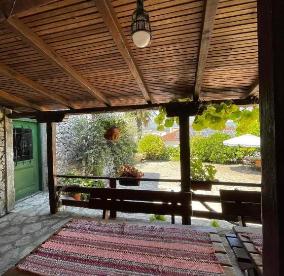 اتاق استاندارد سه نفره, City Rooms