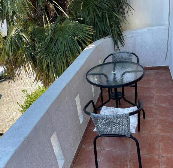 اتاق استاندارد سه نفره, City Rooms