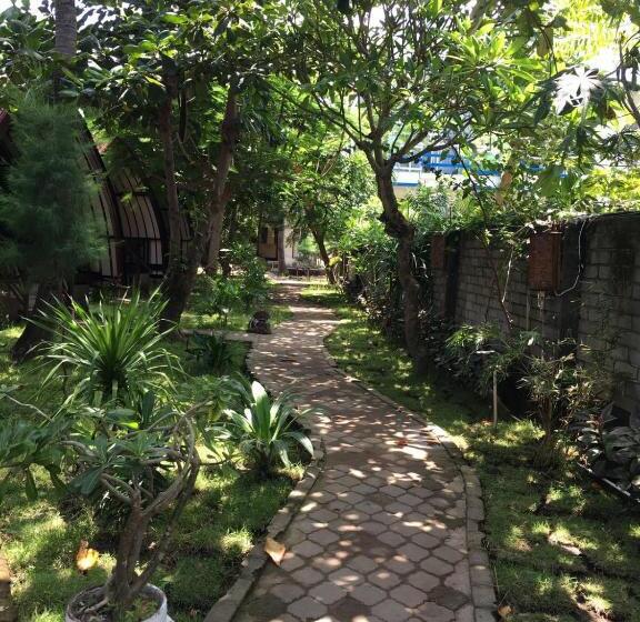 Трехместный Номер Deluxe Вид на Море, Gili Turtle Beach Resort