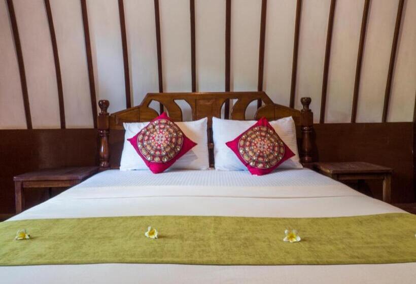 Бунгало Deluxe, Gili Turtle Beach Resort