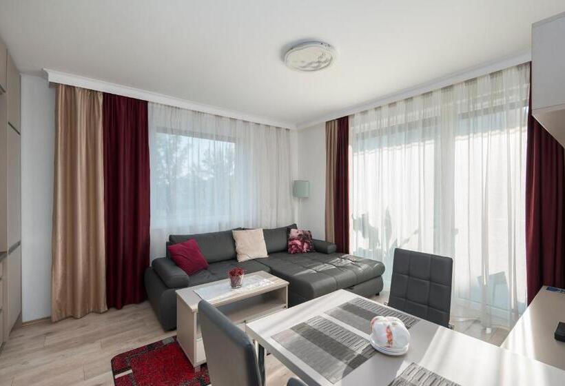 Апартаменты 2 Спальни, Sunset Resort   Lakeside Apartment