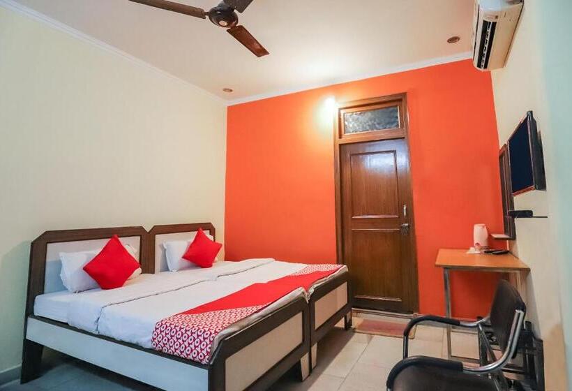 اتاق کلاسیک سه تخته, O Rishabh Guest House