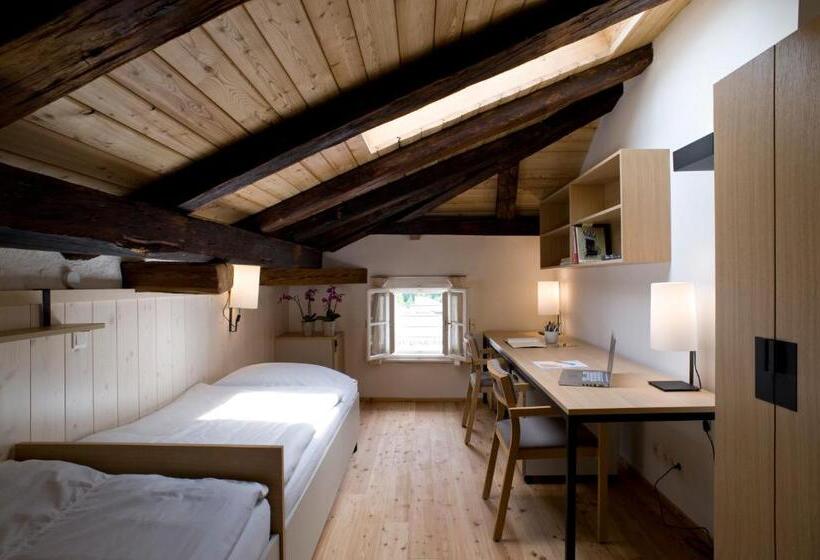 Номер Стандарт, Kolping Hallein