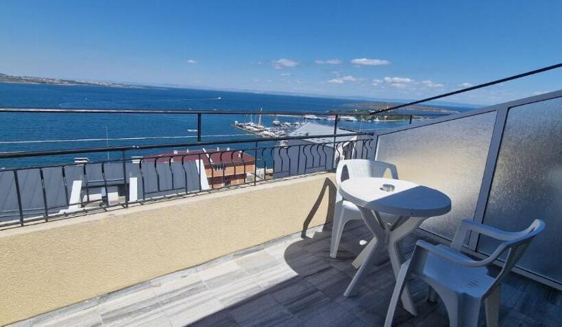 Номер Стандарт Вид на Море, Guest House Maggy