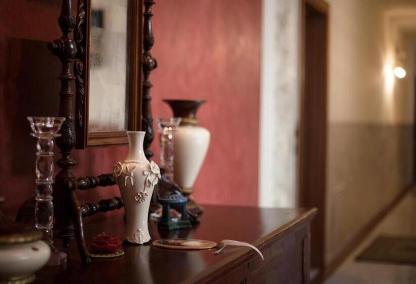 آپارتمان 2 خوابه, Residence Criro