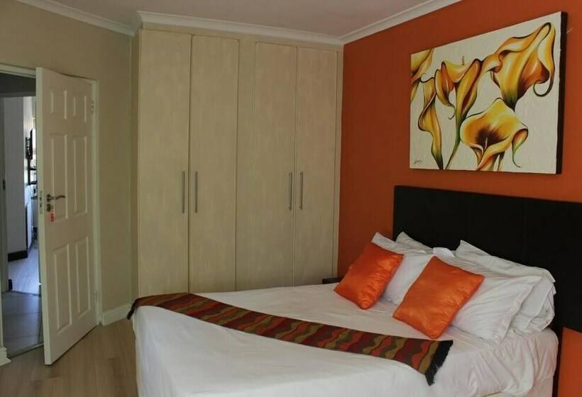 Номер Deluxe, Milas Place