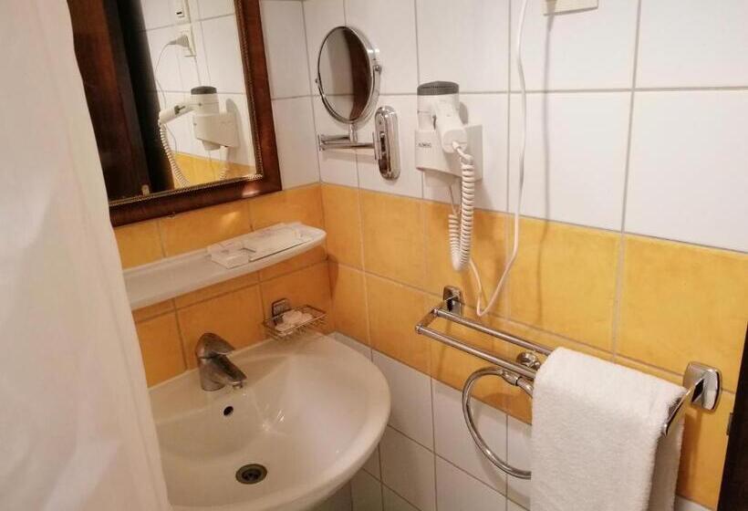 חדר סטנדרט, Rotana Al Mesk