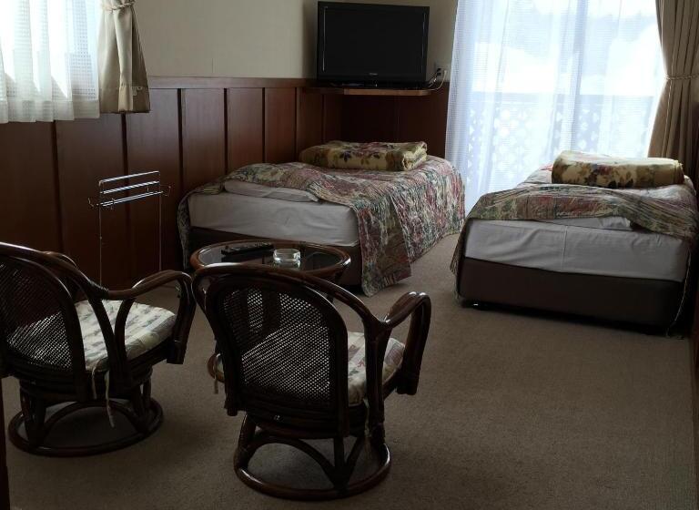 Номер Стандарт, Schole Hakuba
