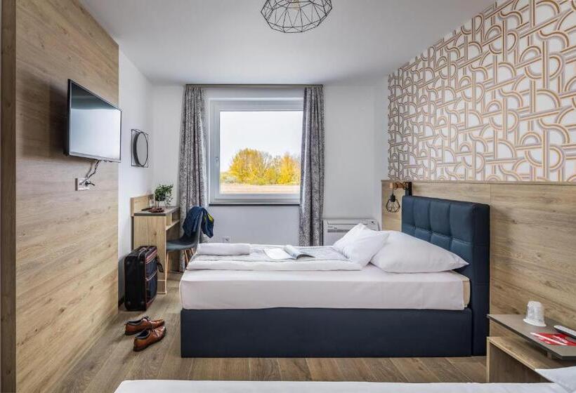 Habitación Estándar Planta Baja, Autohof 171 Hotel Hegyeshalom