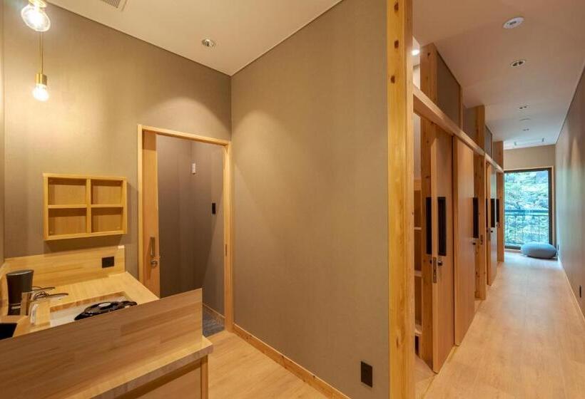 Четырехместный Номер Стандарт, Hishino Onsen Tokiwakan
