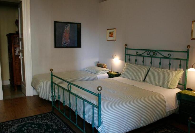 غرفة قياسية ثلاثية, Acquadellarte B&b