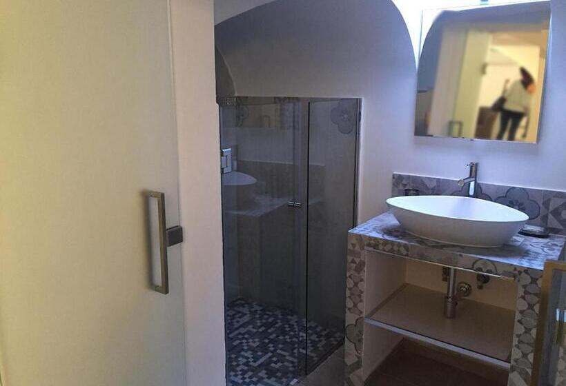 إستوديو قياسى, Acquadellarte B&b