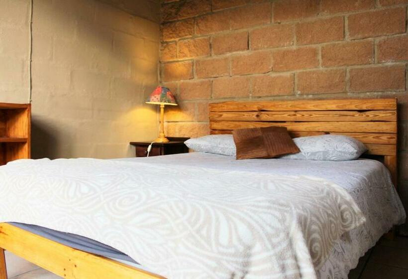 Номер Economy, The Wild Farm Backpackers