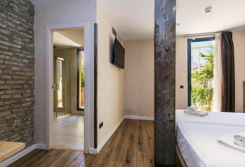 Cameră Familiară, Black Swan Hostel Sevilla