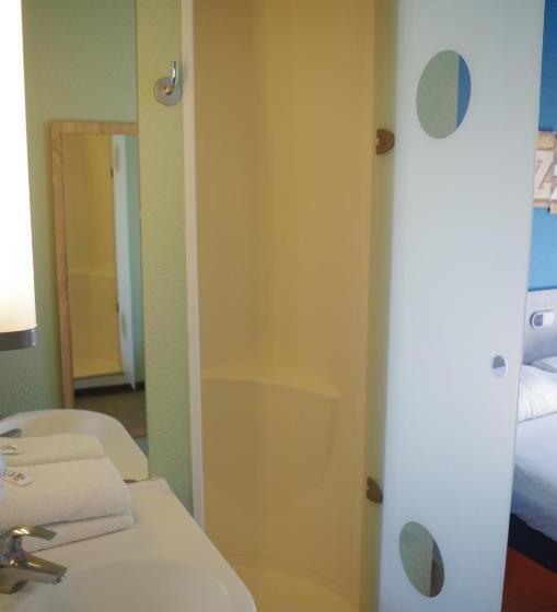 3-Bett-Standardzimmer, Ibis Budget Narbonne Est