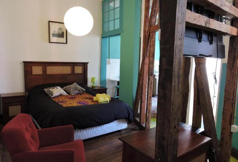 استودیوی سوپریور, Hostal Casa Verde Limón