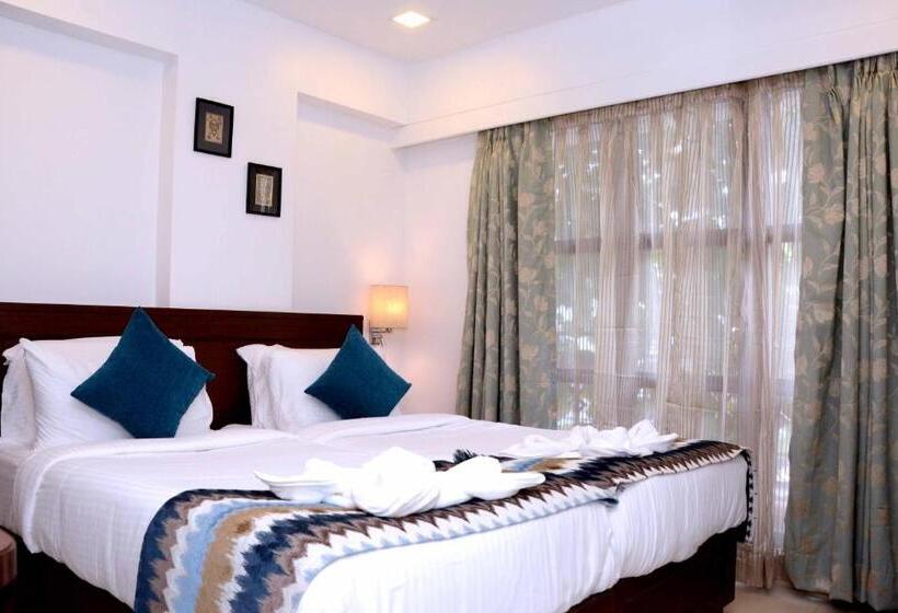 Номер Deluxe, Comfort Inn Emerald