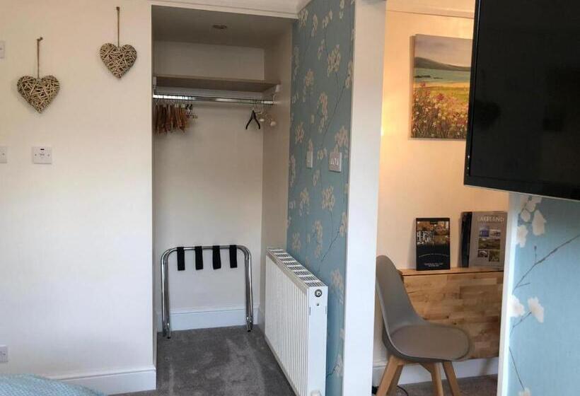 Люкс, Wordsworths Guest House