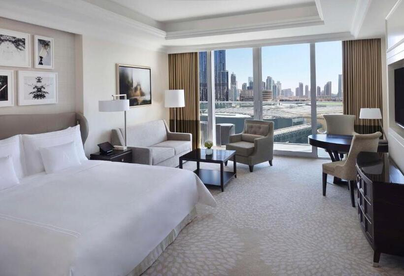 Номер Клуб Кровать Кинг, Kempinski The Boulevard Dubai