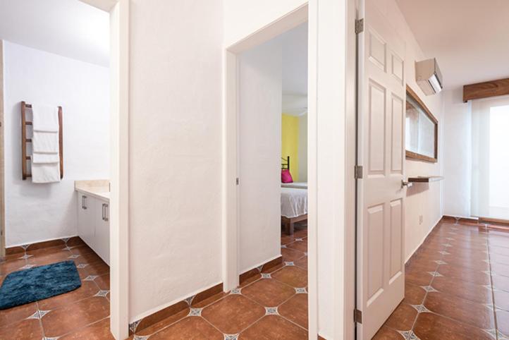 マスタースイートルーム, Casa Lotería  Pueblito Sayulita  Colorful, Family And Relax Experience With Private Parking And Pool