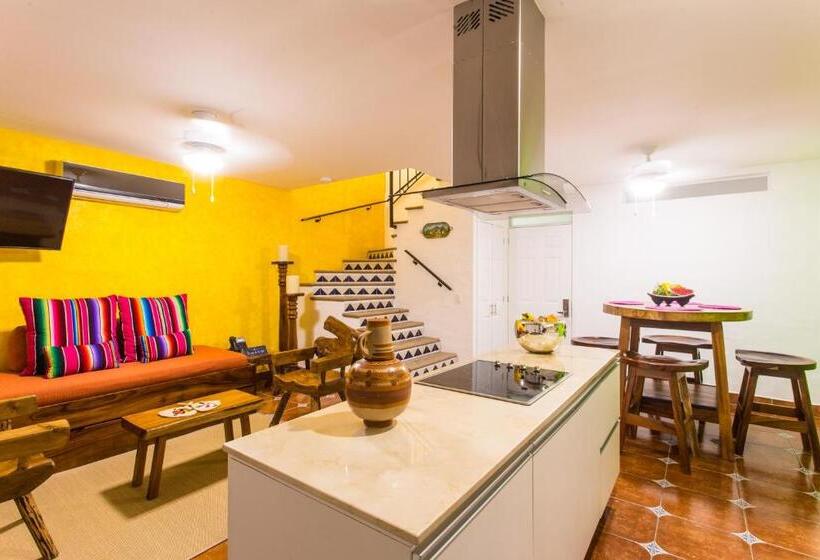 マスタースイートルーム, Casa Lotería  Pueblito Sayulita  Colorful, Family And Relax Experience With Private Parking And Pool
