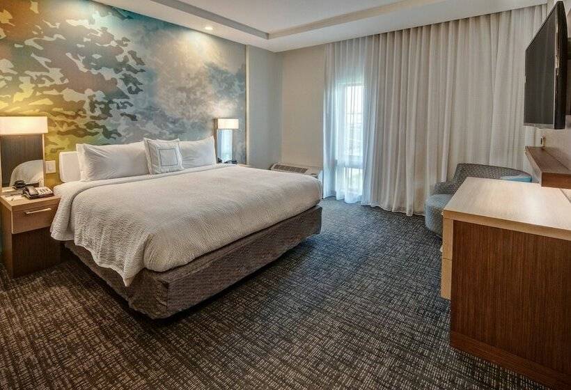 Люкс, Courtyard Austin By Marriott Northwest/lakeline