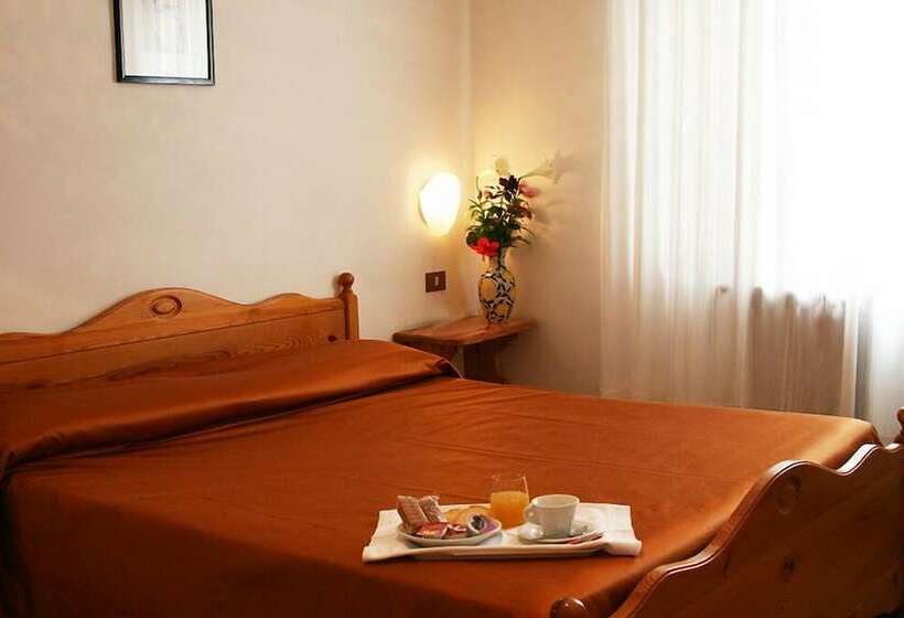 スタンダードルーム, Residence Turium