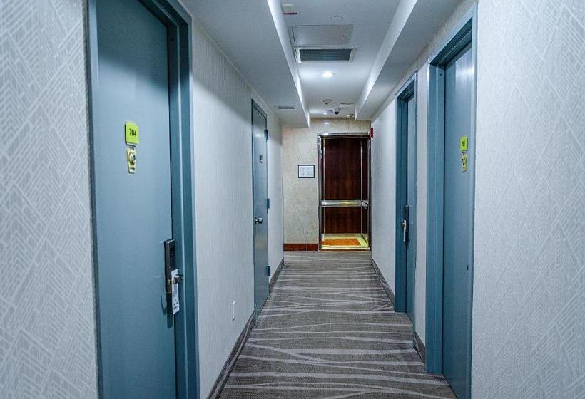 스탠다드 룸 킹사이즈 침대, Elmhurst
