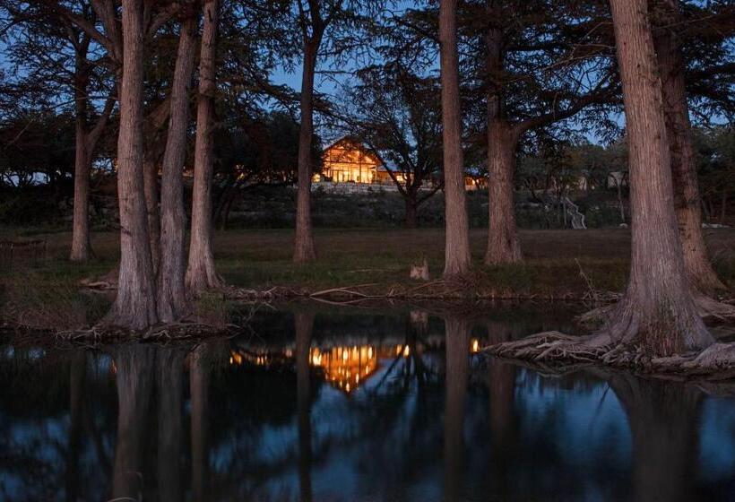 标准间, Joshua Creek Ranch