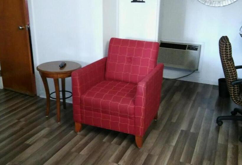 Четырехместный Номер Deluxe, The Oak Motel