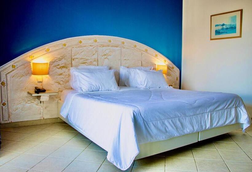 Chambre Quadruple Deluxe, Cap Bon Kelibia Beach Hotel & Spa