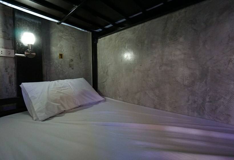 سرير فى غرفة مشتركه, Pk Hostel