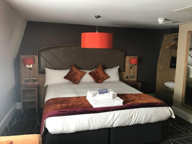 اتاق استاندارد, The Crown Hotel Wetherspoon