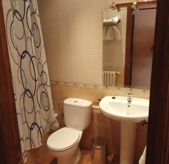 スタンダードルーム, Hostal Restaurante Raton