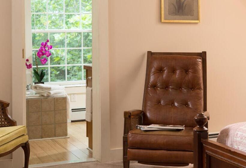 스탠다드 룸 킹사이즈 침대, Mercersburg Inn