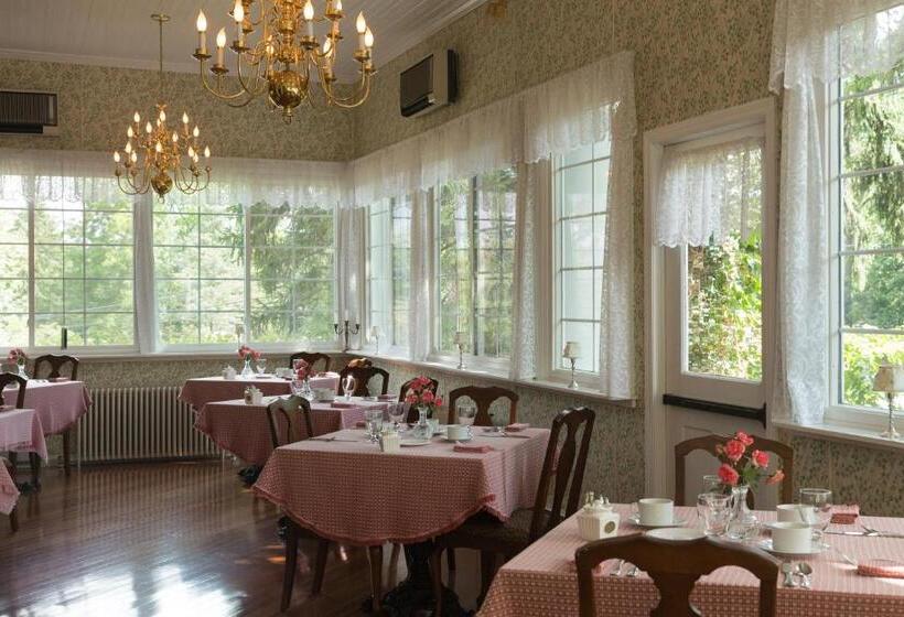 带大床的高级房间, Mercersburg Inn