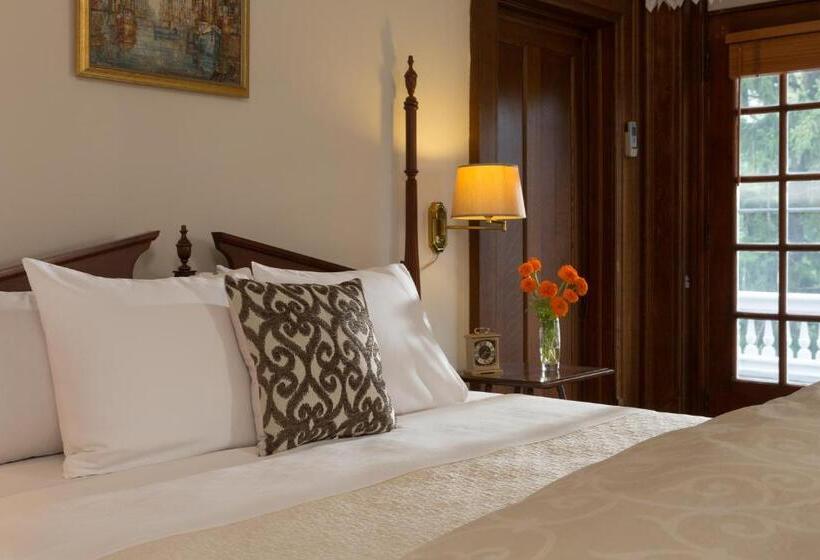스탠다드 룸 킹사이즈 침대, Mercersburg Inn