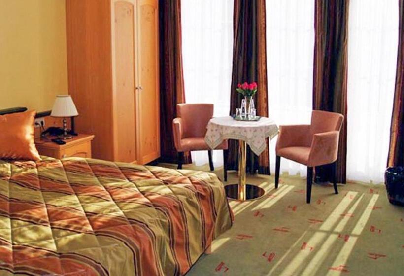 基本间, Strandhotel Buckow Resort & Spa Gut Hotels See