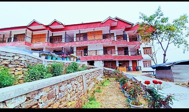Семейный Номер, Resort Abhirup